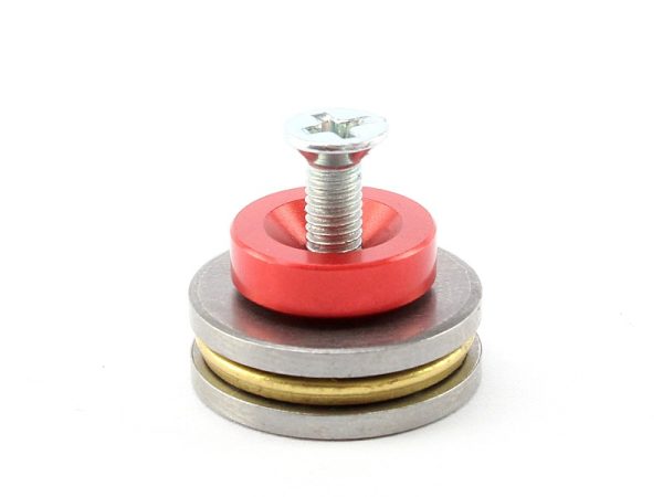 Washer, screw and thrust bearing for piston heads Washer, screw and thrust bearing for piston heads