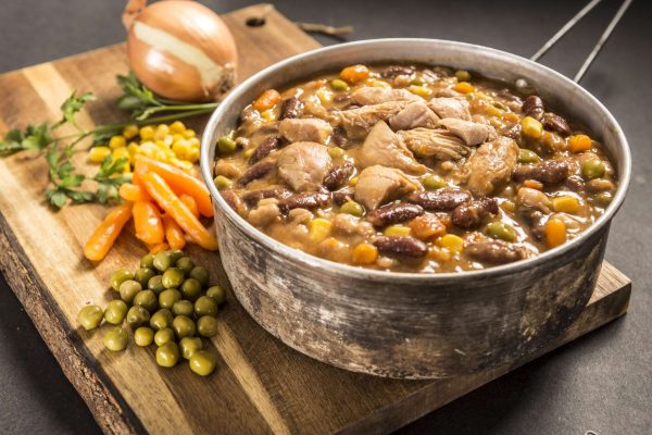 AM MRE Garden Chicken with Beans (400 g) AM MRE Garden Chicken with Beans (400 g)