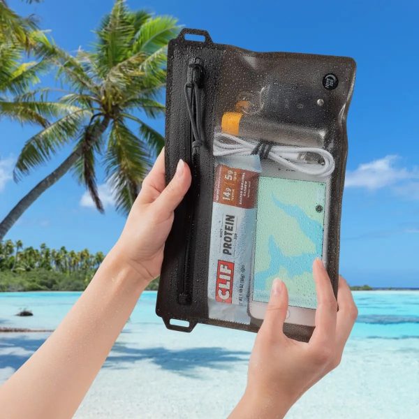Nite Ize RunOff® Waterproof Travel Pouch - CHARCOAL - Small Nite Ize RunOff® Waterproof Travel Pouch - CHARCOAL - Small