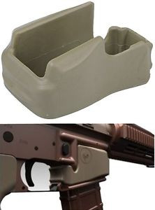 FMA Rubber NQ Grip TAC M4 / AR15 - Tan FMA Rubber NQ Grip TAC M4 / AR15 - Tan