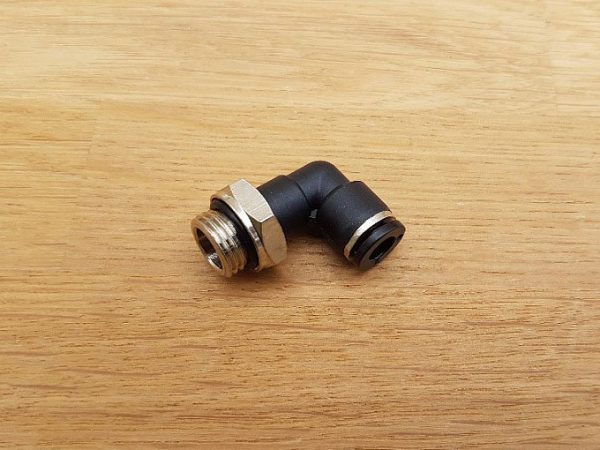 Screw the knee 90° 6mm, screw G1/4