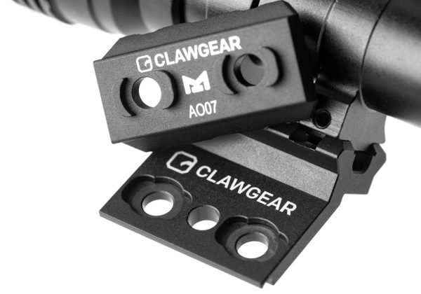 Clawgear M-Lok Rail 45° 3 Slot Black